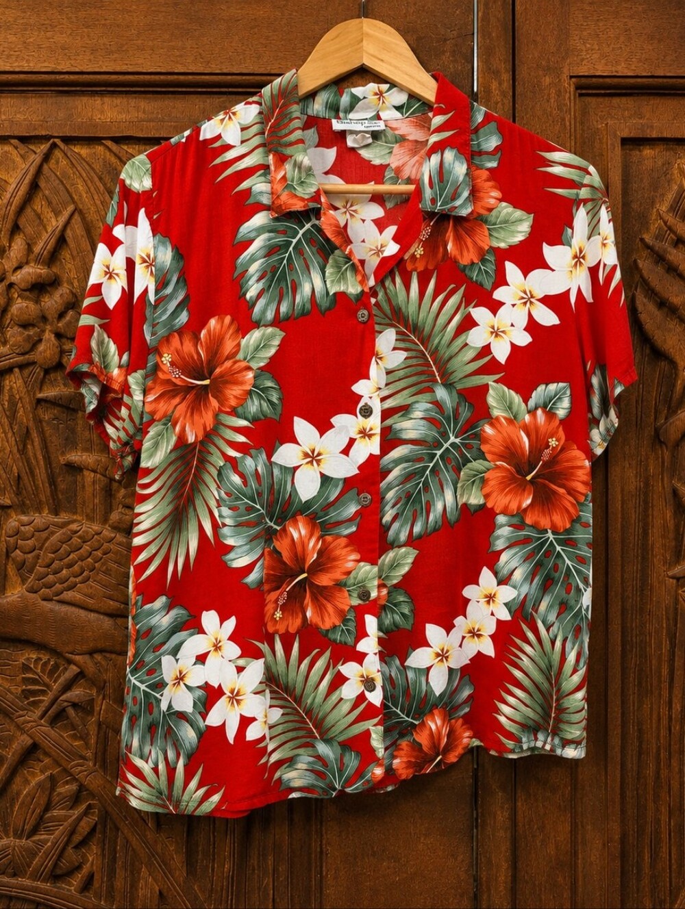 Made in Hawaii Mele Kalikimaka Aloha Shirt Red Hawaiian Womens M-L Bishop Street